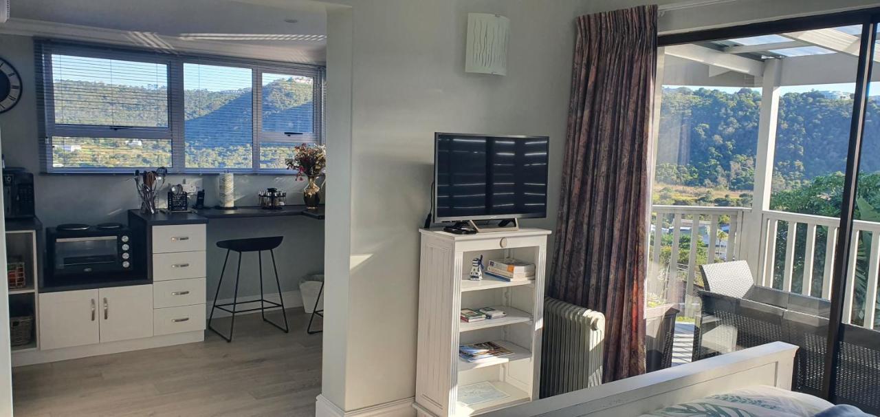 Modern Solar Powered 1 Bed Studio Apartment With Amazing Views Plettenberg Bay Eksteriør bilde