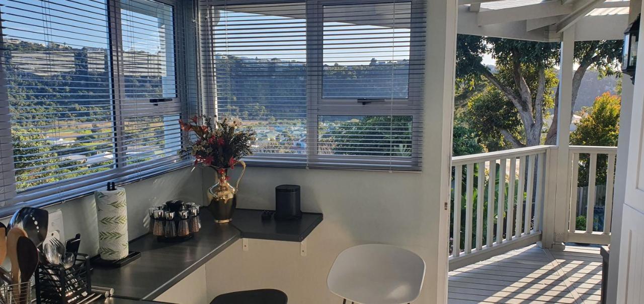 Modern Solar Powered 1 Bed Studio Apartment With Amazing Views Plettenberg Bay Eksteriør bilde