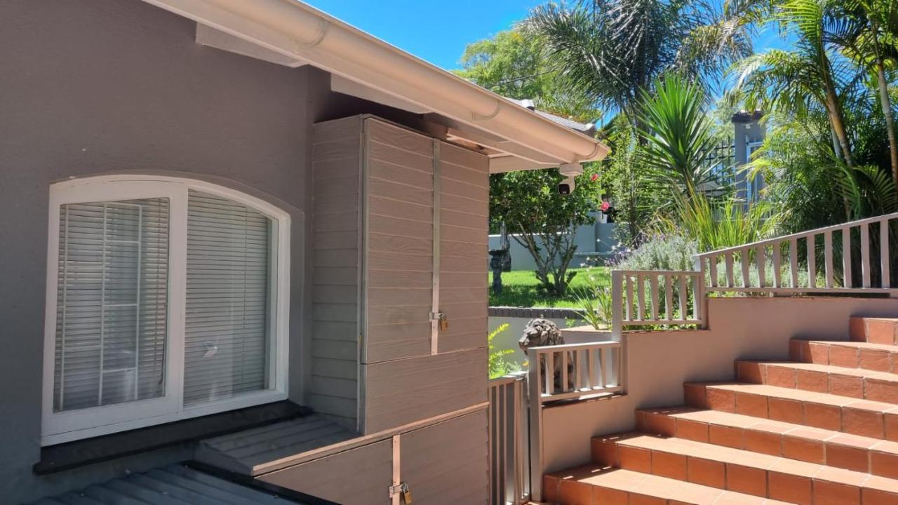 Modern Solar Powered 1 Bed Studio Apartment With Amazing Views Plettenberg Bay Eksteriør bilde